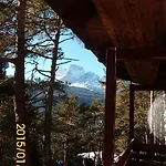 Vicino A Cortina Chalet *